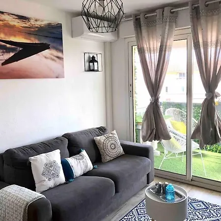 Apartment La Bocca, F1+cabine, Clim, Mer A 5min Pieds *